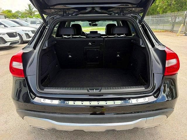 2018 MERCEDES-BENZ GLA 250 6