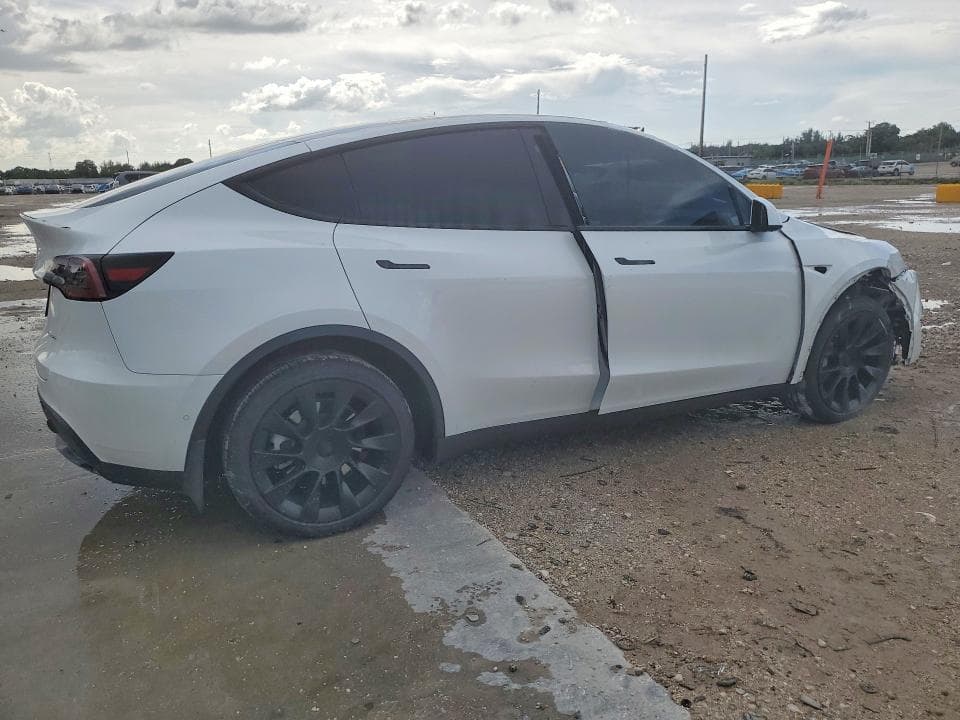 2021 TESLA MODEL Y 3