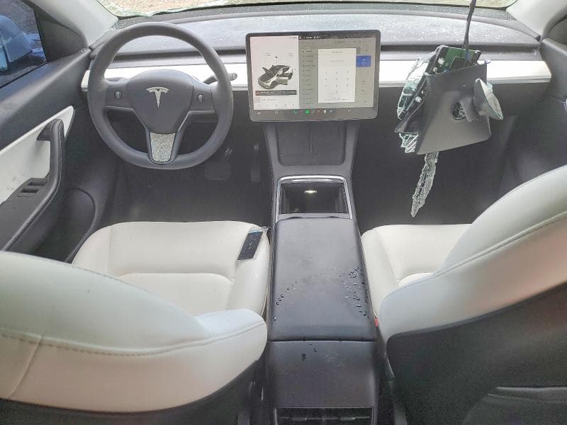 2021 TESLA MODEL Y 8