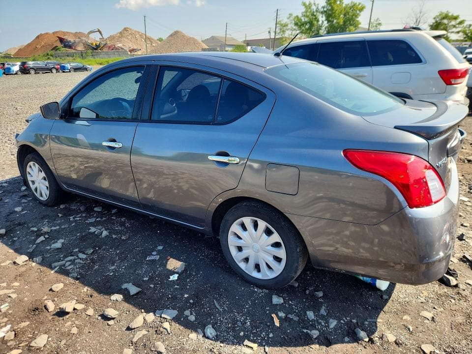 2018 NISSAN VERSA SV 2