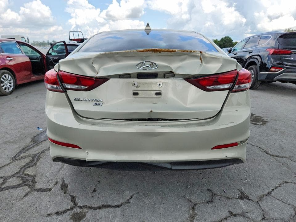 2017 HYUNDAI ELANTRA SE 6
