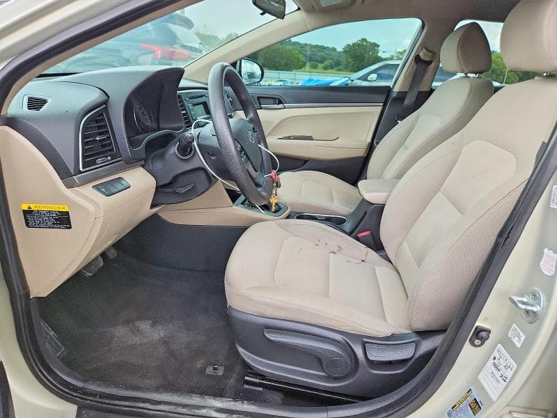 2017 HYUNDAI ELANTRA SE 7