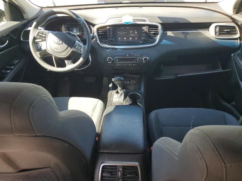 2019 KIA SORENTO LX V6 8