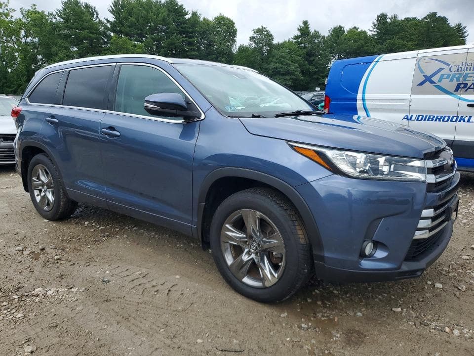 2017 TOYOTA HIGHLANDER LIMITED PLATINUM 4