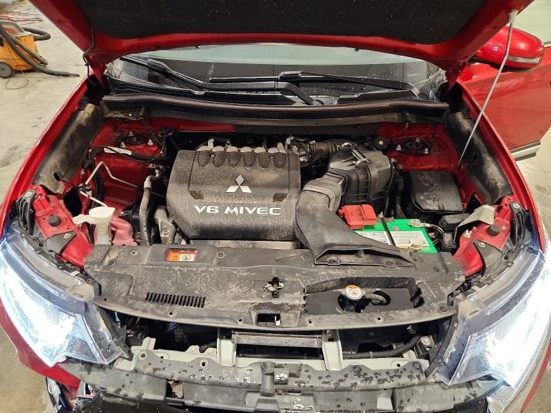 2018 MITSUBISHI OUTLANDER GT 12