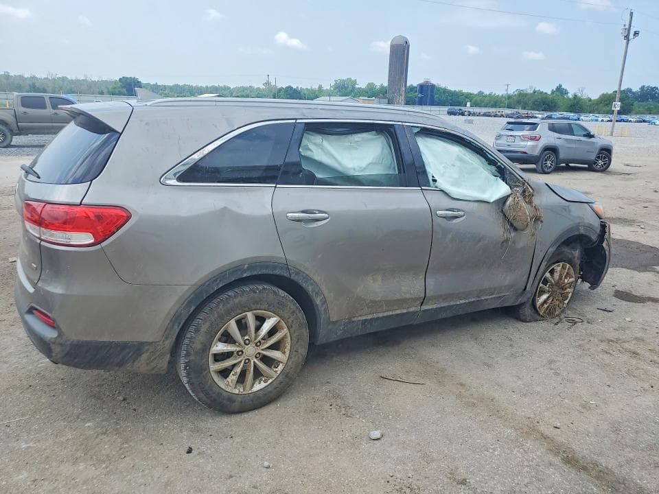 2017 KIA SORENTO LX 3