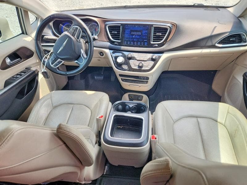 2017 CHRYSLER PACIFICA TOURING L PLUS 8