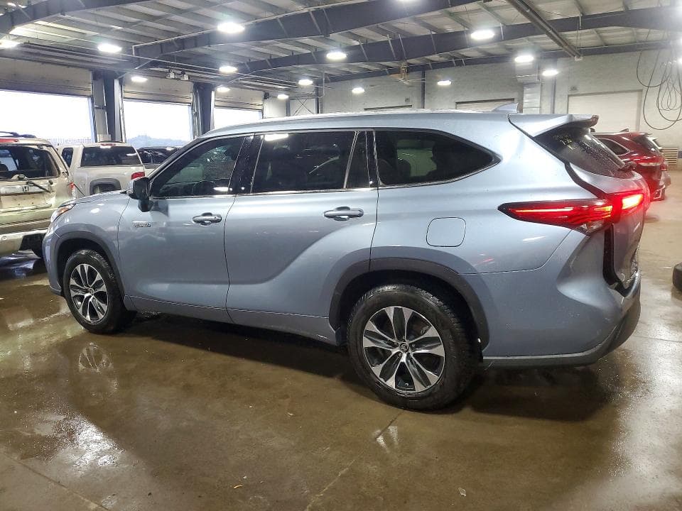 2020 TOYOTA HIGHLANDER HYBRID XLE 2