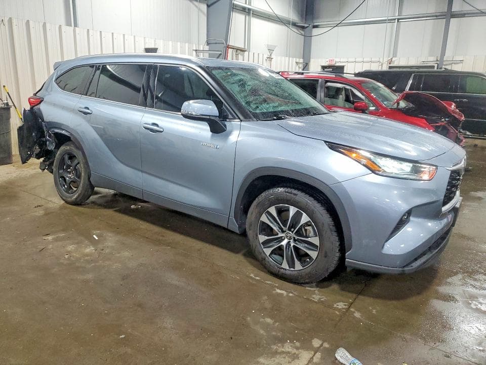 2020 TOYOTA HIGHLANDER HYBRID XLE 4