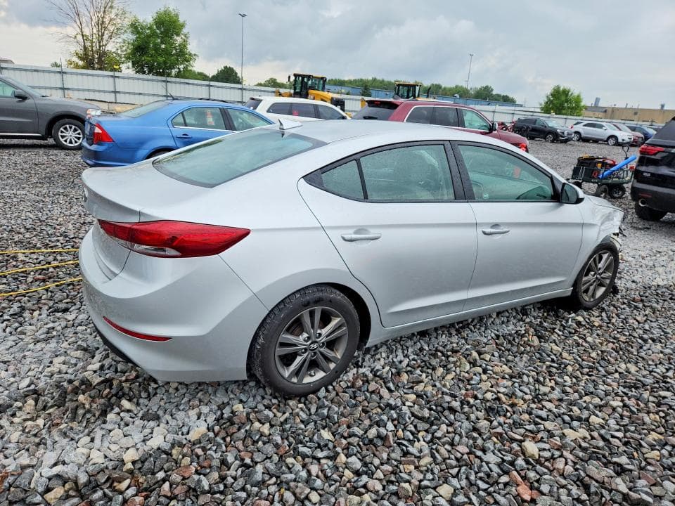 2017 HYUNDAI ELANTRA SE 3