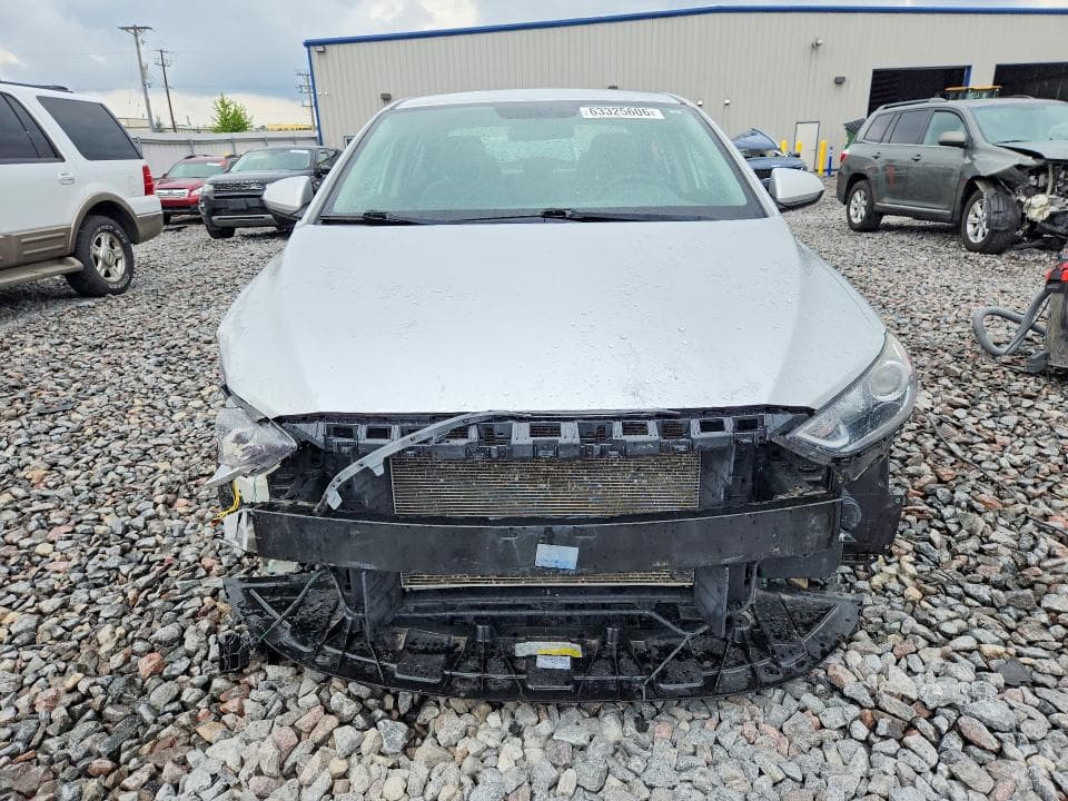 2017 HYUNDAI ELANTRA SE 5