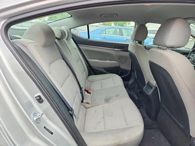 2017 HYUNDAI ELANTRA SE 10
