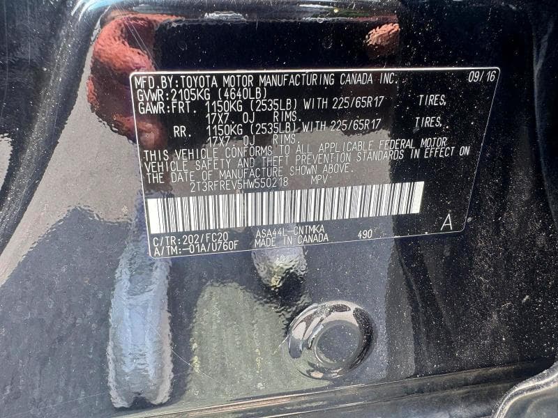 2017 TOYOTA RAV4 XLE 12