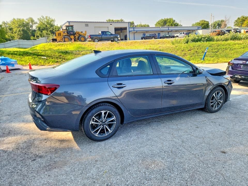 2024 KIA FORTE LXS 3