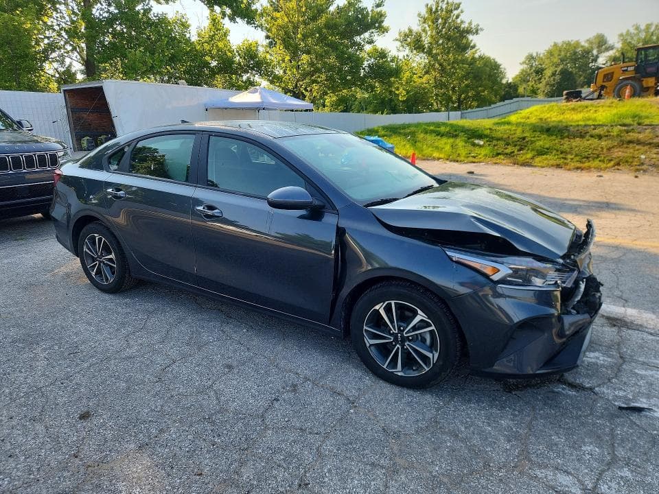 2024 KIA FORTE LXS 4