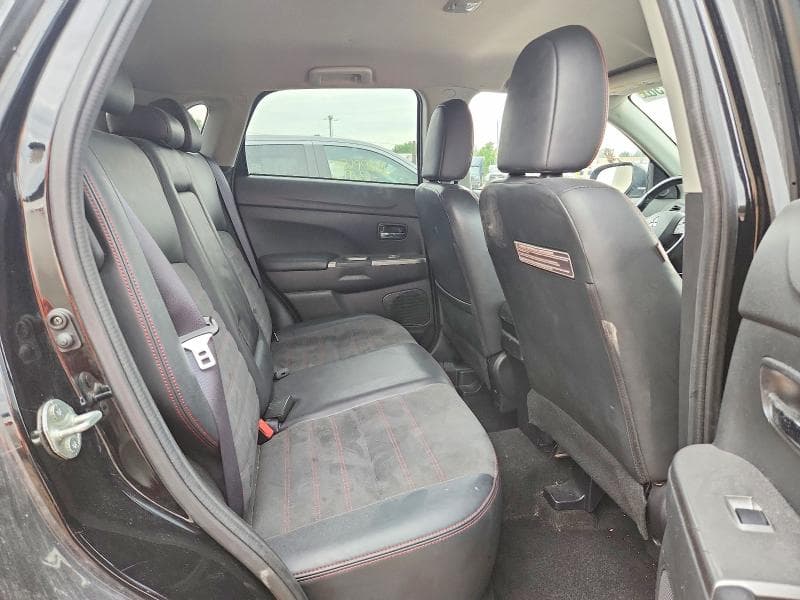 2018 MITSUBISHI OUTLANDER SPORT ES 11