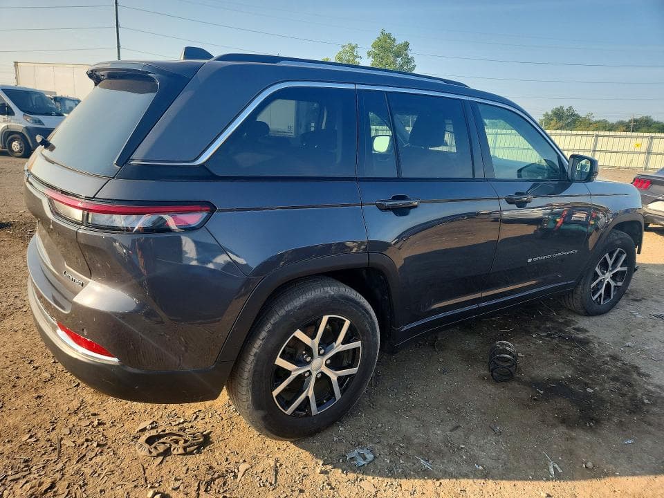 2023 JEEP GRAND CHEROKEE LIMITED 3