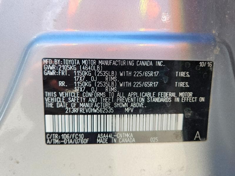 2017 TOYOTA RAV4 XLE 13