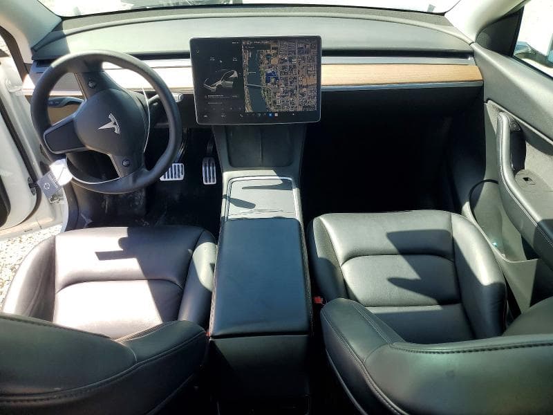 2021 TESLA MODEL Y 8