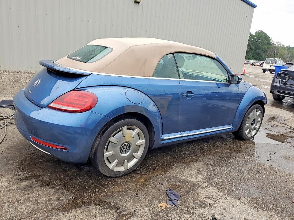 2018 VOLKSWAGEN BEETLE S 3