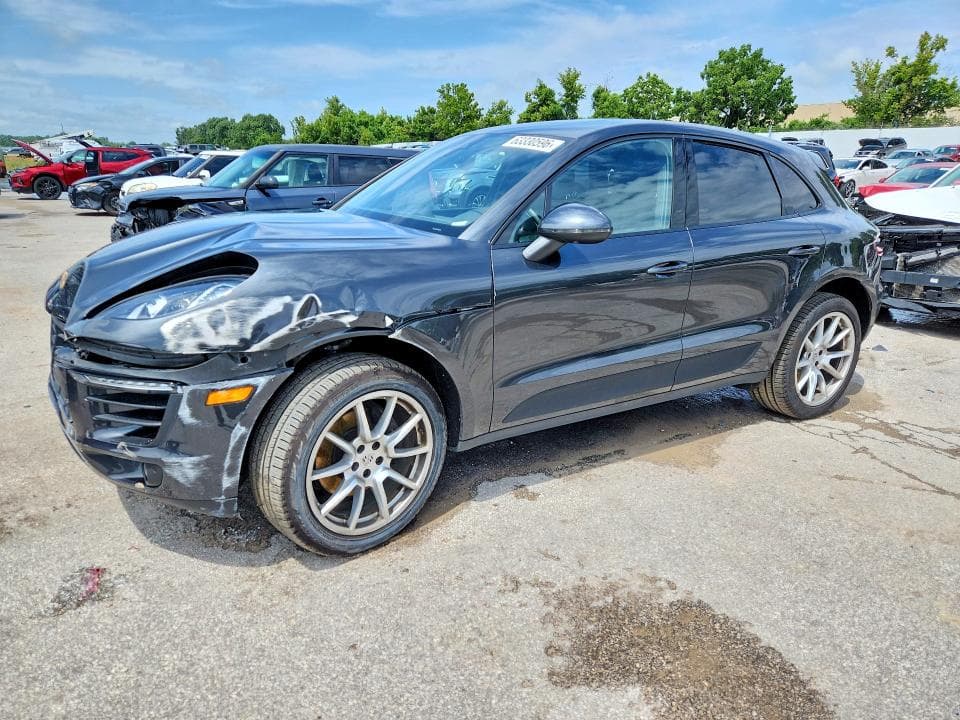 2017 PORSCHE MACAN - 1