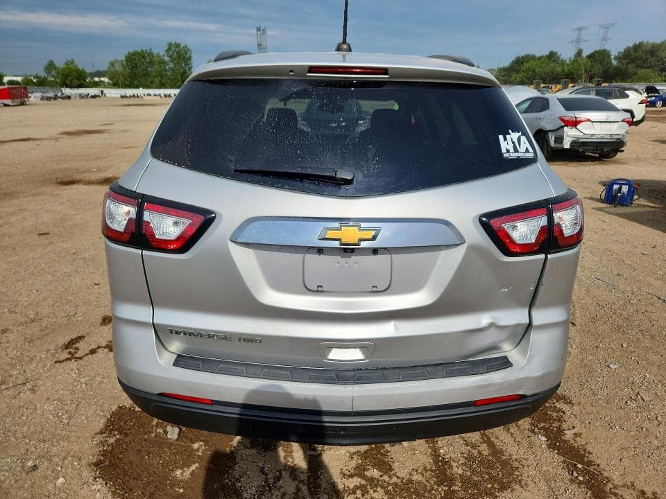 2017 CHEVROLET TRAVERSE LS 6