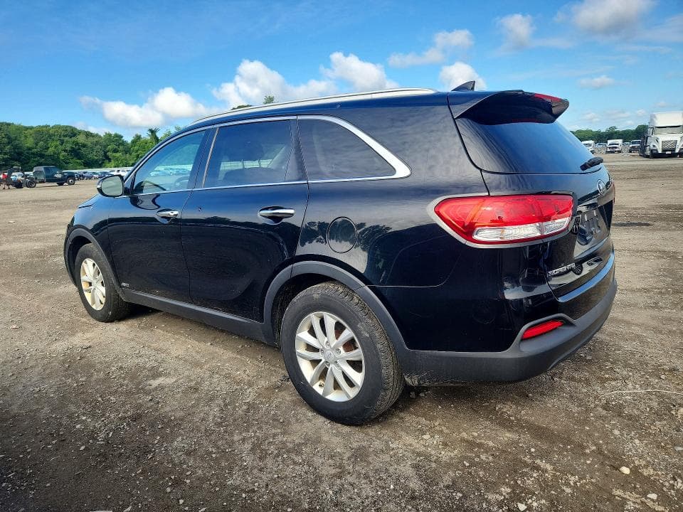 2018 KIA SORENTO LX 2