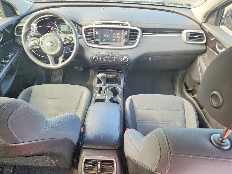 2018 KIA SORENTO LX 8