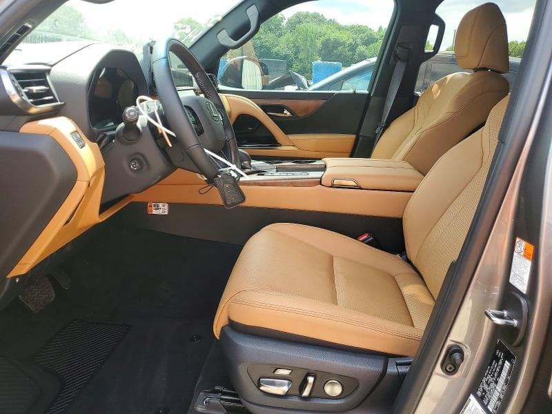 2026 LEXUS LX 700H LUXURY 7