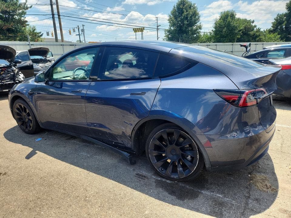 2023 TESLA MODEL Y 2
