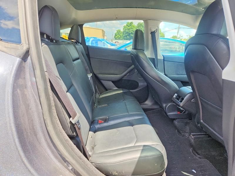 2023 TESLA MODEL Y 10