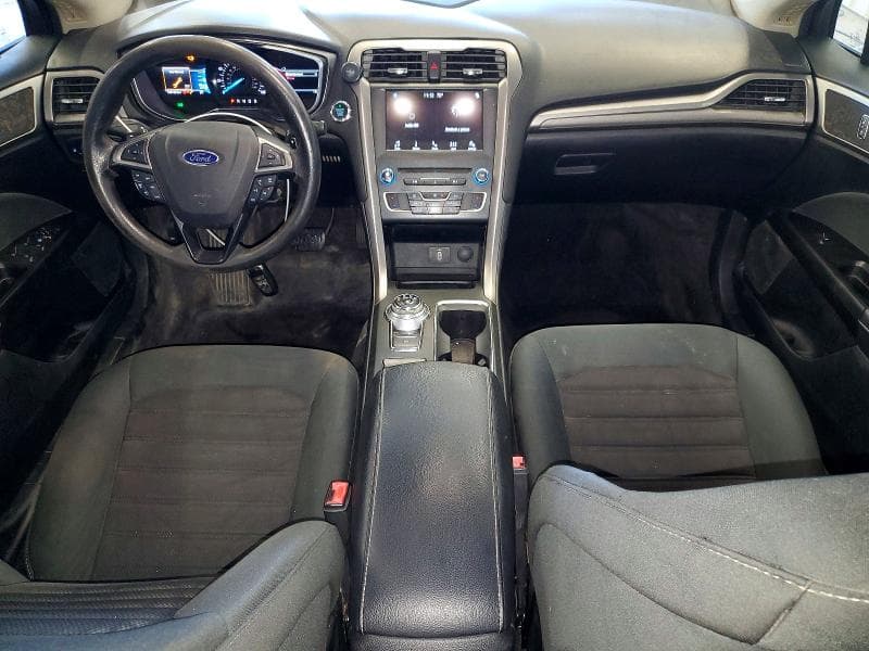 2017 FORD FUSION SE 8