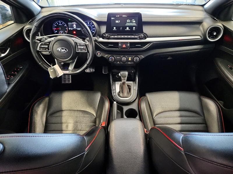 2021 KIA FORTE GT 8