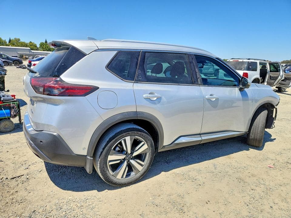 2022 NISSAN ROGUE SL 3