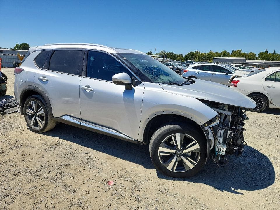 2022 NISSAN ROGUE SL 4