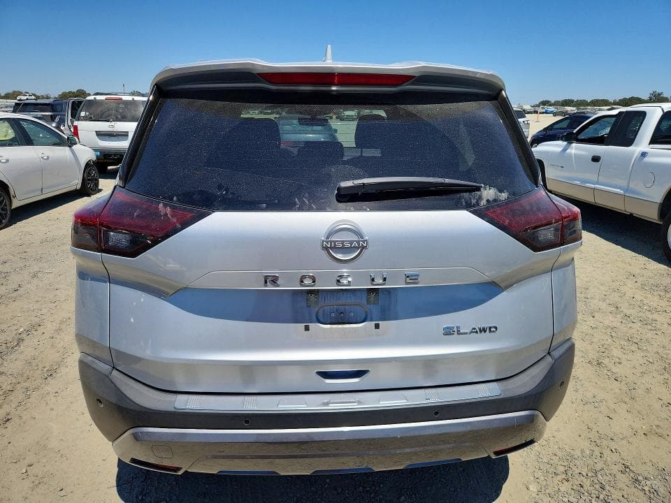 2022 NISSAN ROGUE SL 6