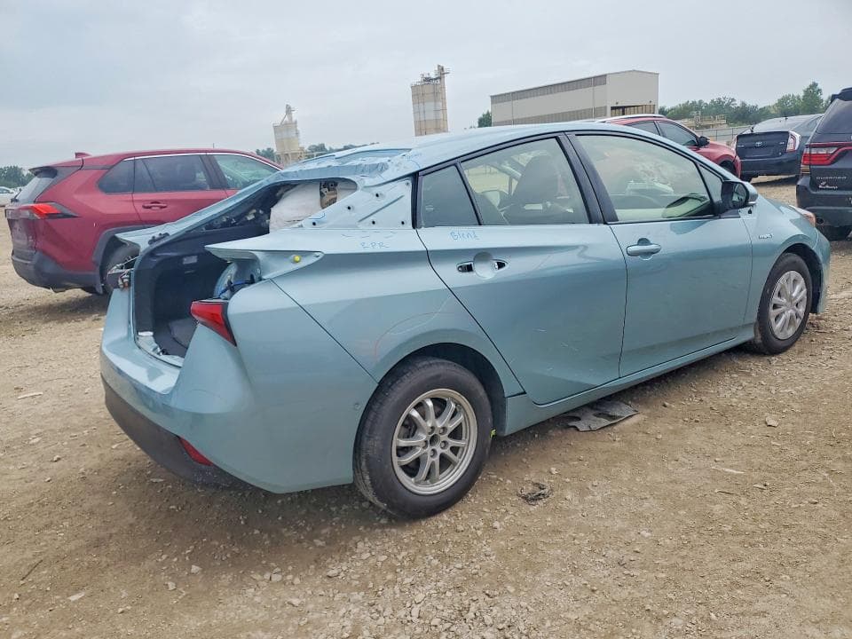 2021 TOYOTA PRIUS LE 3