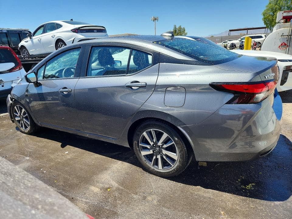 2025 NISSAN VERSA SV 2