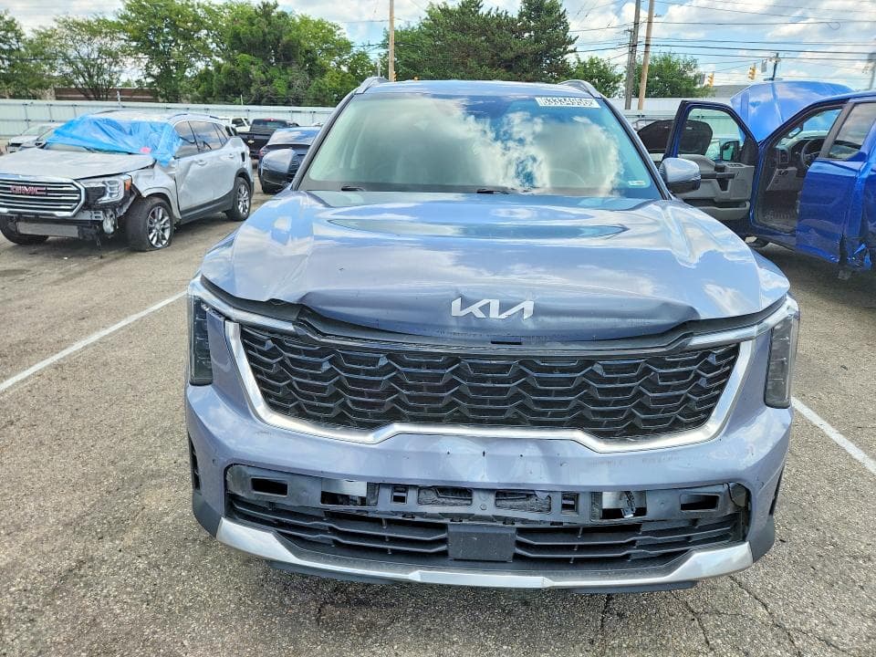 2024 KIA SORENTO S 5