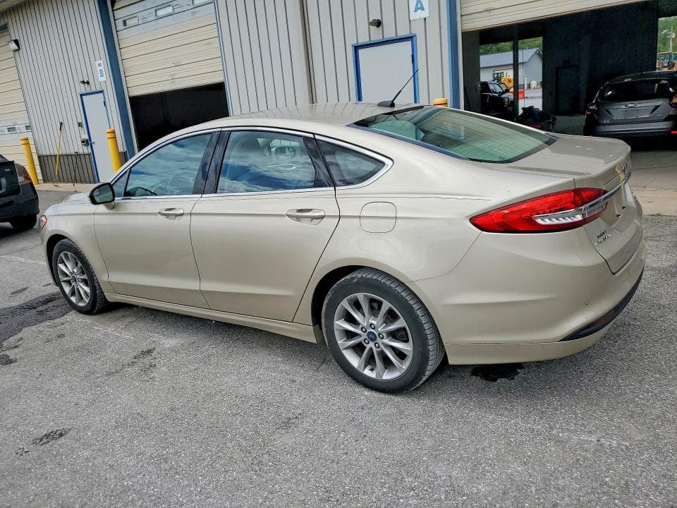 2017 FORD FUSION SE 2