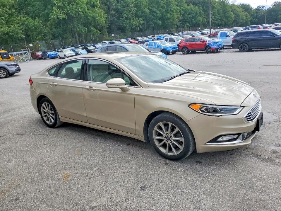 2017 FORD FUSION SE 4
