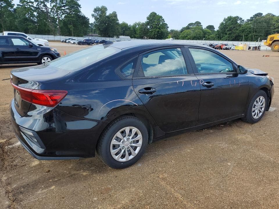 2021 KIA FORTE FE 3