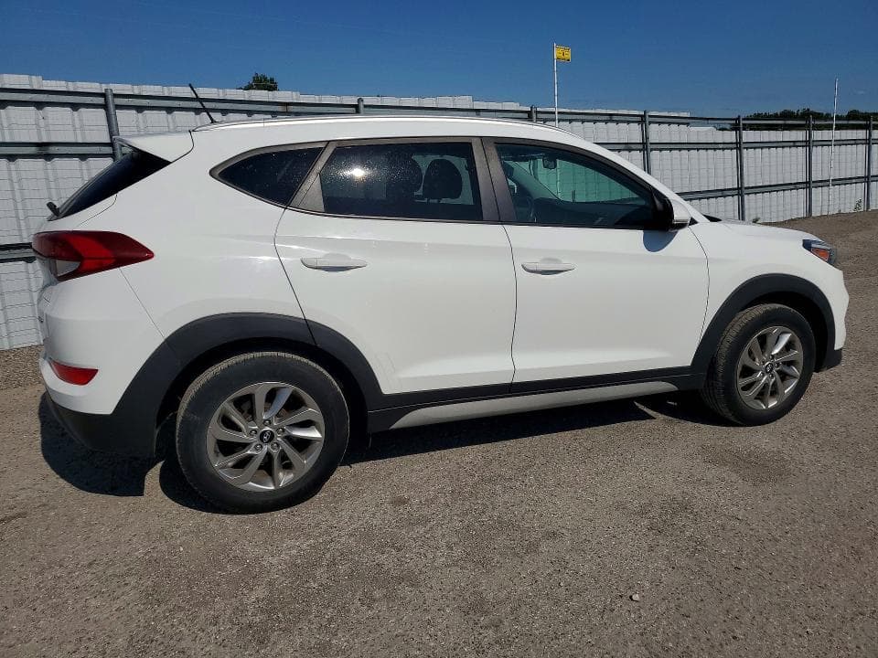 2017 HYUNDAI TUCSON SE 3