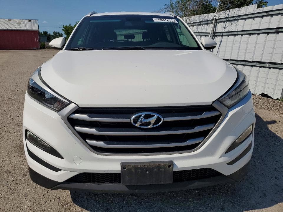 2017 HYUNDAI TUCSON SE 5