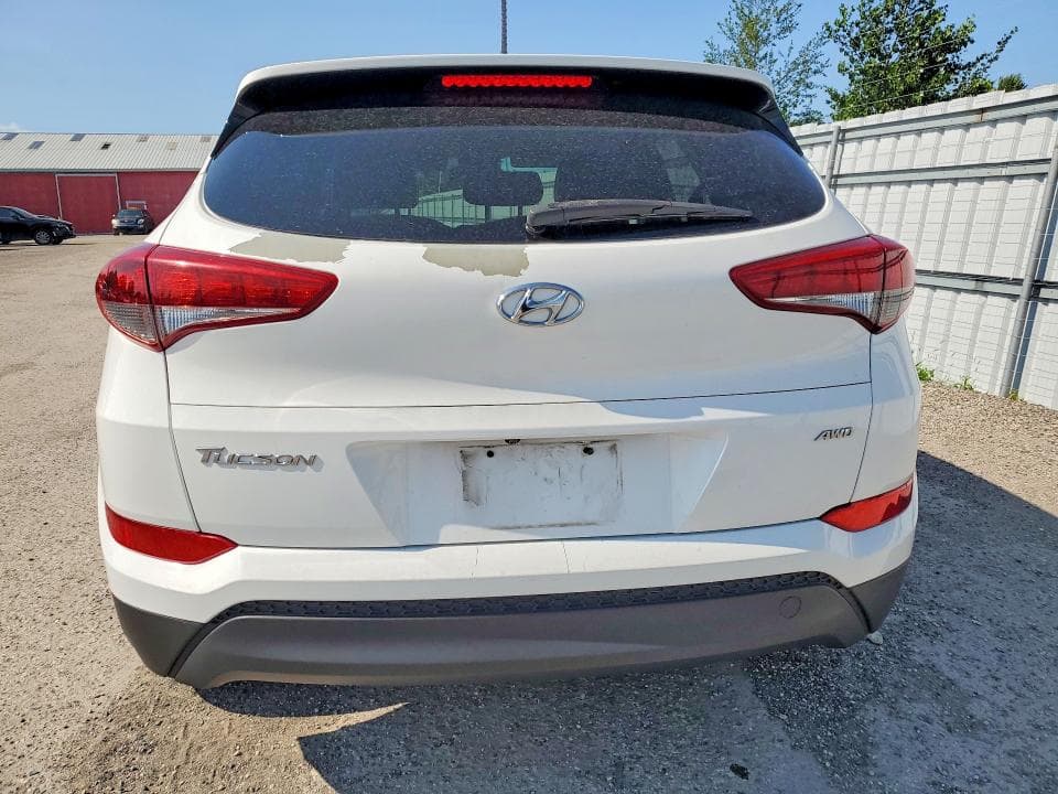 2017 HYUNDAI TUCSON SE 6