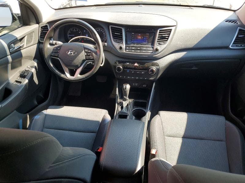 2017 HYUNDAI TUCSON SE 8