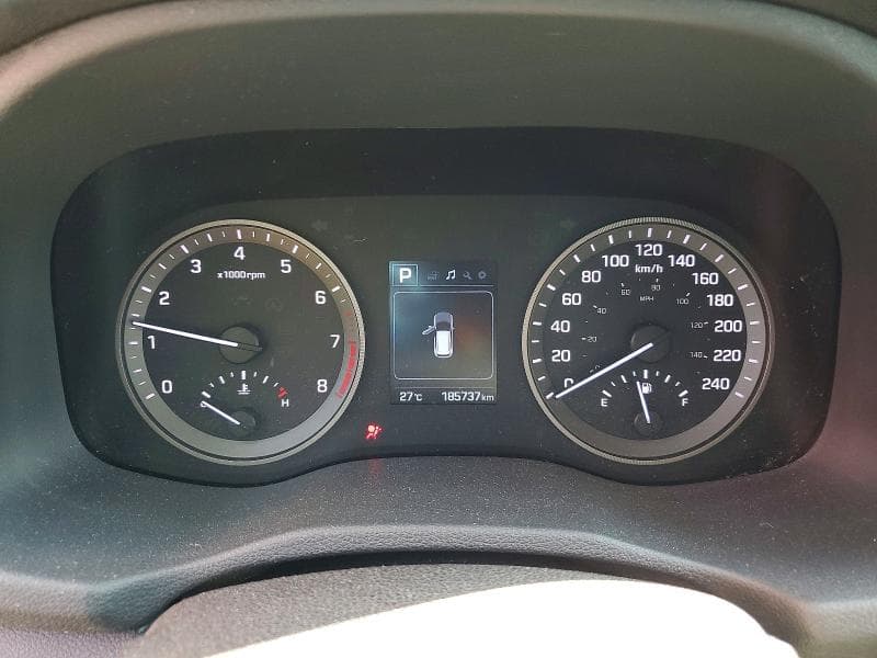 2017 HYUNDAI TUCSON SE 9