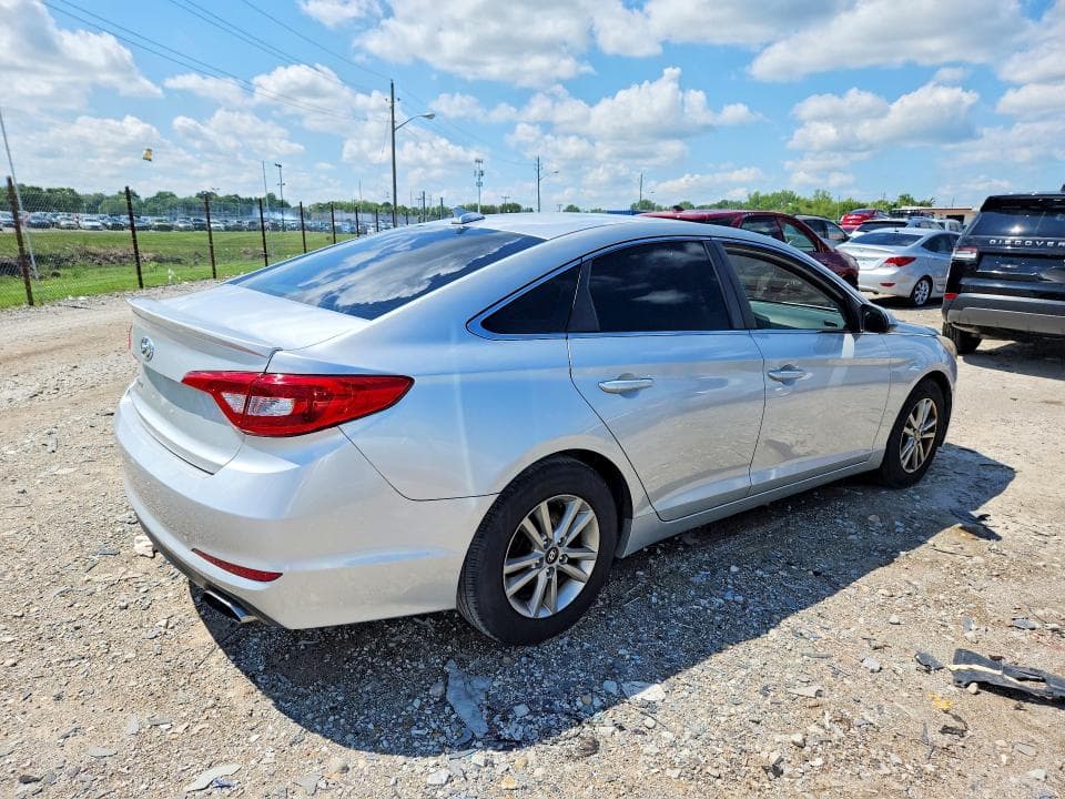 2017 HYUNDAI SONATA SE 3
