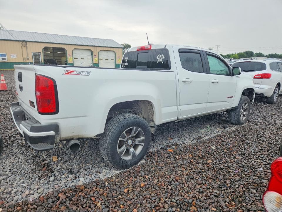 2017 CHEVROLET COLORADO Z71 3