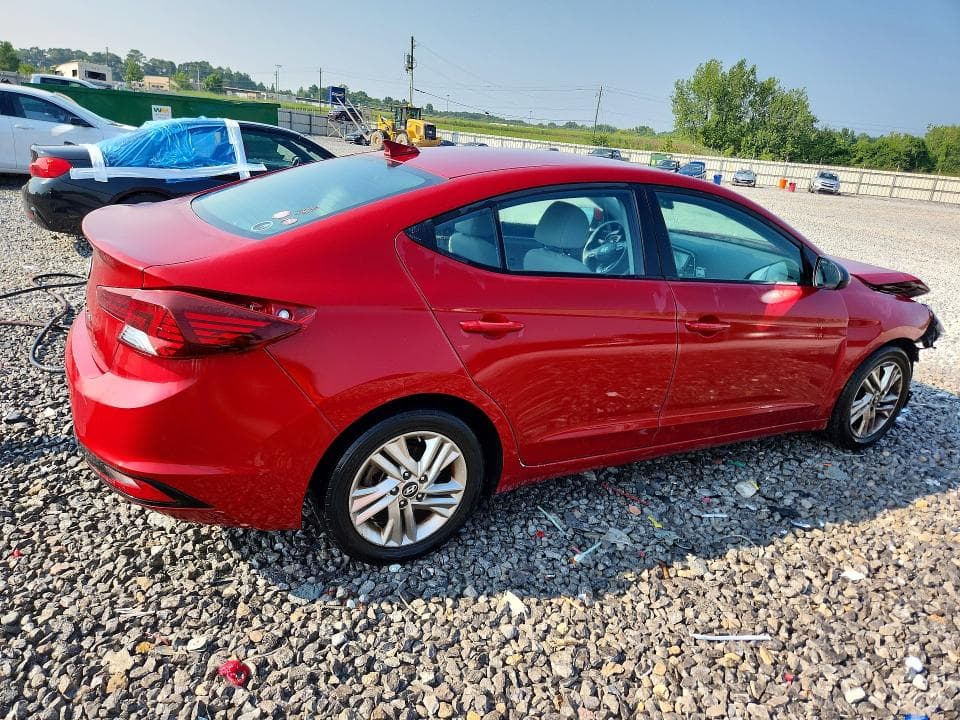 2019 HYUNDAI ELANTRA SEL 3